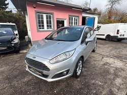 Silber Gebraucht 2016 Ford Fiesta Trend Limousine | 6.990 € (Fairer Preis)