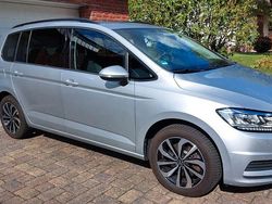 Silber Gebraucht 2018 VW Touran Comfortline Van / Kleinbus | 15.500 € (Fairer Preis)