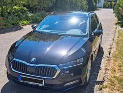 Schwarz Gebraucht 2022 Skoda Octavia Ambition Kombi | 22.500 € (Superpreis)
