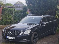 Schwarz Gebraucht 2010 Mercedes E220 Kombi | 6.500 € (Etwas zu teuer)