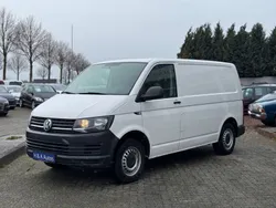 Weiß Gebraucht 2016 VW T6 Van | 11.900 €