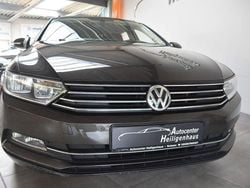 Schwarz Gebraucht 2015 VW Passat Comfortline Kombi | 8.580 € (Superpreis)