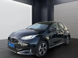 Schwarz Neu 2025 Toyota Yaris Hybrid Comfort Limousine | 24.290 € (Guter Preis)