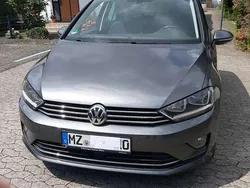Grau Gebraucht 2017 VW Golf VII Kombi | 12.522 € (Fairer Preis)
