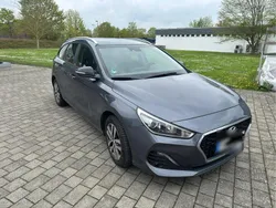 Grau Gebraucht 2019 Hyundai i30 YES! Kombi | 12.500 € (Guter Preis)