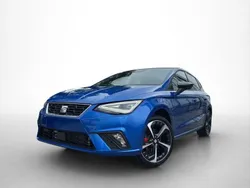 Blau Neu 2025 Seat Ibiza FR Limousine | 27.990 € (Etwas zu teuer)