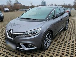 Grau Gebraucht 2019 Renault Scénic IV Bose Edition Van / Kleinbus | 14.150 € (Fairer Preis)