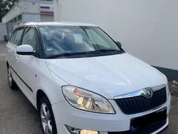 Weiß Gebraucht 2014 Skoda Fabia Kombi | 4.100 € (Etwas zu teuer)