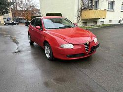 Rot Gebraucht 2003 Alfa Romeo 147 Kleinwagen | 600 €