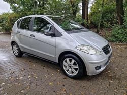 Polarsilber metalliclack Gebraucht 2005 Mercedes A180 Kleinwagen | 2.150 € (Guter Preis)
