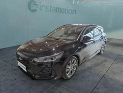 Schwarz Gebraucht 2023 Ford Focus ST-Line Kombi | 24.699 € (Fairer Preis)