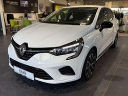 Weiß Gebraucht 2023 Renault Clio V Equilibre Limousine | 13.489 € (Guter Preis)