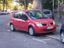 Rot Gebraucht 2004 Renault Modus Van / Kleinbus | 1.800 €
