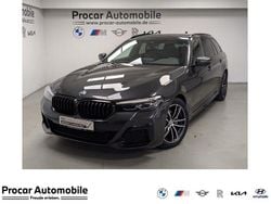 Grau Gebraucht 2021 BMW 520 M Sport Kombi | 33.480 € (Guter Preis)