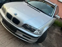 Silber Gebraucht 1999 BMW 316 Limousine | 2.800 €