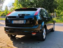 Schwarz Gebraucht 2006 Ford Focus Limousine | 1.200 € (Guter Preis)