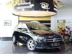 Schwarz Gebraucht 2019 Mercedes B200 Urban Van / Kleinbus | 21.490 € (Fairer Preis)