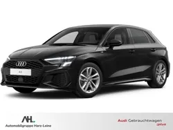 Mythosschwarz (metallic) Gebraucht 2024 Audi A3 S-Line Limousine | 38.323 €