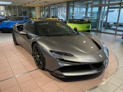 Grau Gebraucht 2022 Ferrari SF90 Cabrio | 444.000 €
