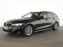 Black sapphire Gebraucht 2024 BMW 318 Comfort Edition Limousine | 30.877 € (Superpreis)