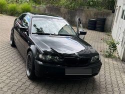 Schwarz Gebraucht 2004 BMW 318 Lifestyle Limousine | 2.000 € (Fairer Preis)