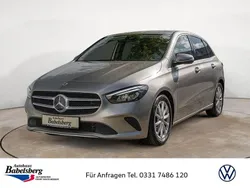 Silber Gebraucht 2020 Mercedes B180 Van / Kleinbus | 22.490 € (Etwas zu teuer)