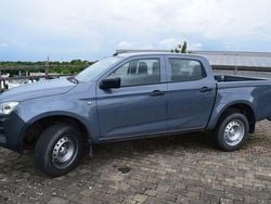 Grau Gebraucht 2024 Isuzu D-Max Abholung | 39.200 € (Fairer Preis)