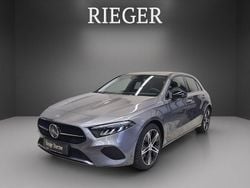 Metalliclack mountaingrau (metallic) Gebraucht 2024 Mercedes A180 Progressive Limousine | 28.399 € (Fairer Preis)