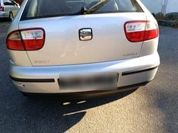 Silber Gebraucht 2000 Seat Leon Limousine | 1.200 €