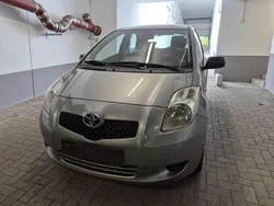 Grau Gebraucht 2008 Toyota Yaris Kleinwagen | 1.450 € (Guter Preis)