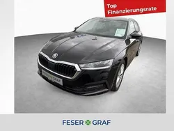 Black magic perleffekt Gebraucht 2024 Skoda Octavia Style Kombi | 29.960 € (Superpreis)