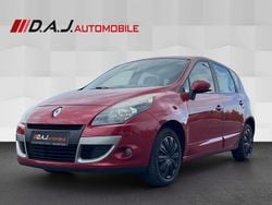 Rot Gebraucht 2011 Renault Scénic III Expression Van / Kleinbus | 4.980 € (Guter Preis)