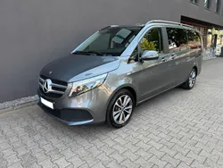 Grau Gebraucht 2022 Mercedes V220 Edition Van / Kleinbus | 30.900 € (Guter Preis)