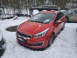 Rot Gebraucht 2017 Kia Ceed Sportswagon Vision Kombi | 6.900 € (Guter Preis)