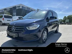 Cavansitblau Gebraucht 2023 Mercedes T180 Style Van / Kleinbus | 25.350 € (Guter Preis)
