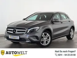 Grau Gebraucht 2016 Mercedes GLA200 Urban SUV | 18.460 € (Fairer Preis)