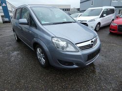 Lichtsilber/silver lightning Gebraucht 2010 Opel Zafira Innovation Van / Kleinbus | 3.980 € (Fairer Preis)