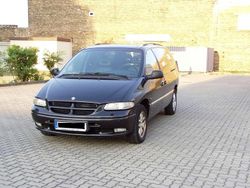 Schwarz Gebraucht 2000 Chrysler Grand Voyager Van / Kleinbus | 5.900 €