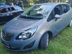 Braun Gebraucht 2012 Opel Meriva Innovation Van / Kleinbus | 6.999 € (Fairer Preis)