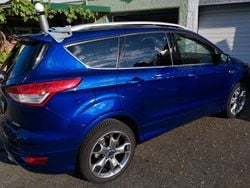 Blau Gebraucht 2016 Ford Kuga Individual SUV | 10.800 € (Guter Preis)