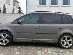 Grau Gebraucht 2008 VW Touran Trendline Van / Kleinbus | 2.980 € (Fairer Preis)