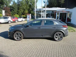 Grau Gebraucht 2020 Kia XCeed Vision SUV | 18.940 € (Fairer Preis)