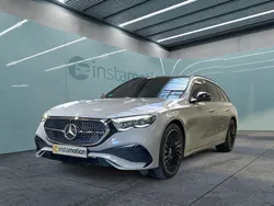 Grau Gebraucht 2025 Mercedes E220 Kombi | 64.899 €