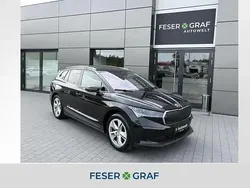 Schwarzmagic Gebraucht 2021 Skoda Enyaq iV SUV | 31.890 €