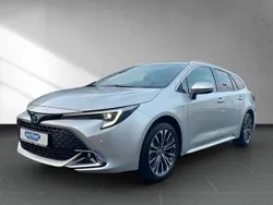Silber Neu 2025 Toyota Corolla Team Limousine | 34.315 €