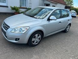 Grau Gebraucht 2008 Kia Ceed Limousine | 4.000 €