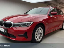 Melbourne rot Gebraucht 2021 BMW 320e Advantage Kombi | 26.399 € (Guter Preis)