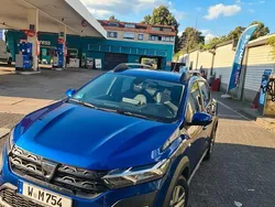 Blau Gebraucht 2022 Dacia Sandero Stepway Kleinwagen | 15.750 € (Fairer Preis)