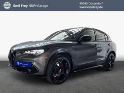 Grau Gebraucht 2023 Alfa Romeo Stelvio Veloce SUV | 38.975 € (Fairer Preis)