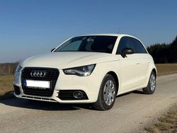 Weiß Gebraucht 2012 Audi A1 Sportback Attraction Kleinwagen | 9.500 € (Fairer Preis)
